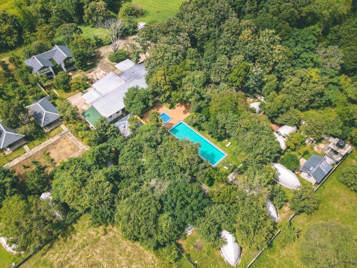 Nivadoo Resort סיגירייה מראה חיצוני תמונה Aerial view of the house